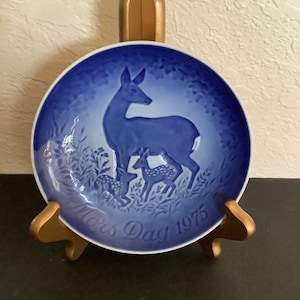 Vintage B and G &quot;Bing & Grondahl&quot; 6&quot; Mother&#39;s Day 1975 Porcelain Dish #9375~Deer