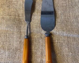 Vintage Butterscotch Bakelite Cake Server (STA-BRITE) and Butter Knife ART Deco
