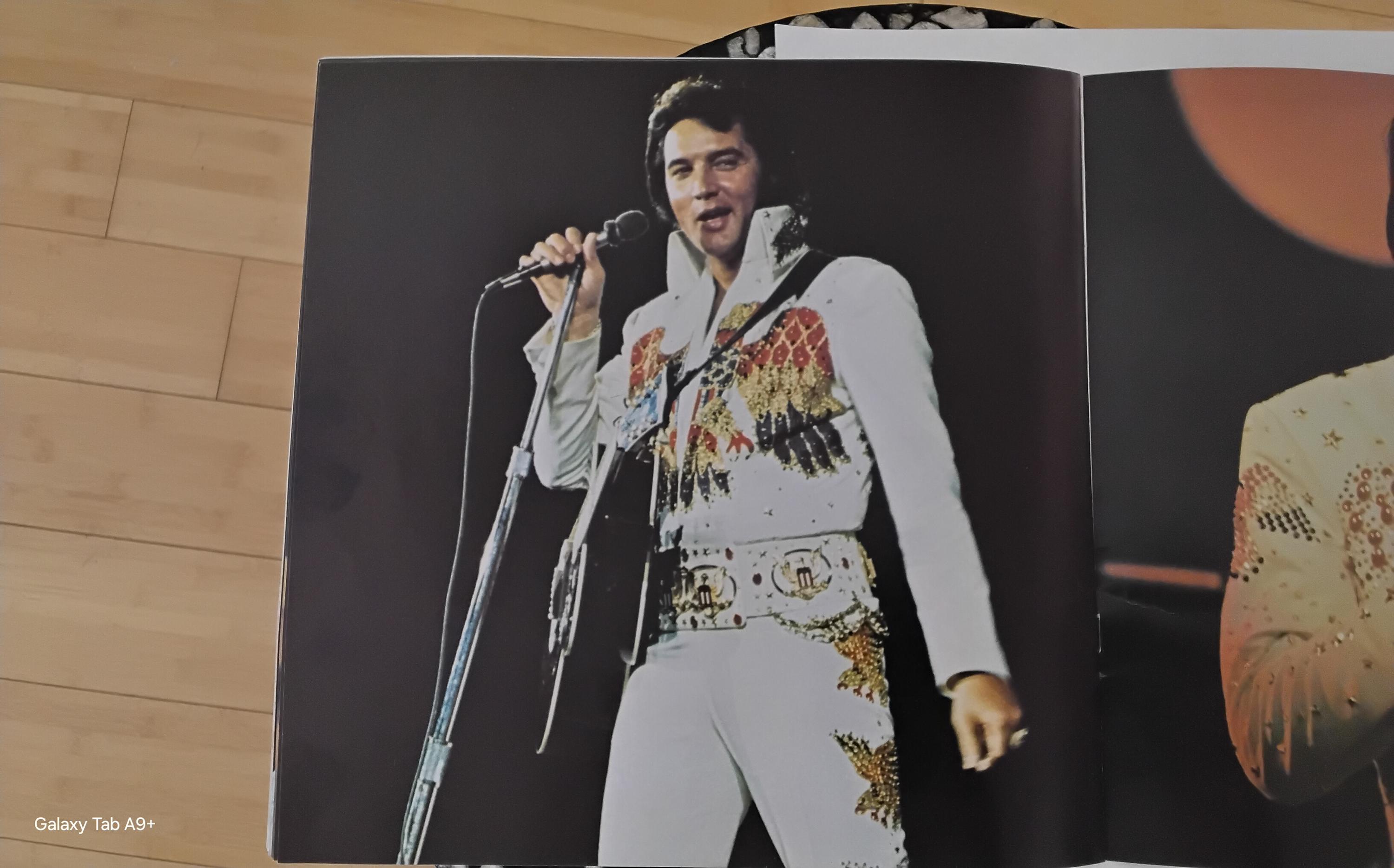 Vintage Elvis Presley Special TV Edition Photo Album~11 X 11~RCA