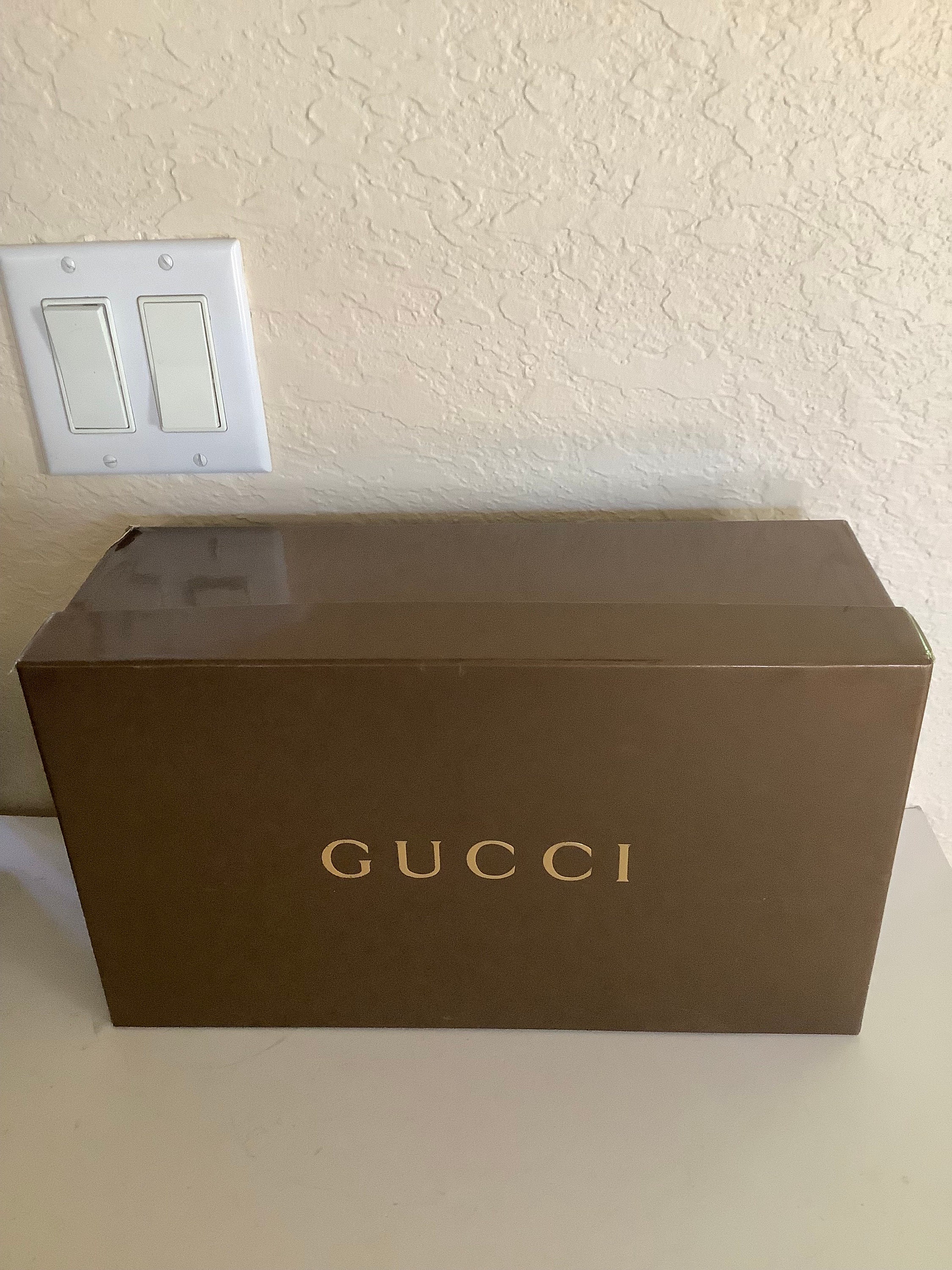 gucci shoe box