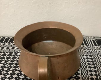 Antique Vintage Hammered Copper Chamber Pot Bowl Planter 8" DIAMETER X 4.75" H