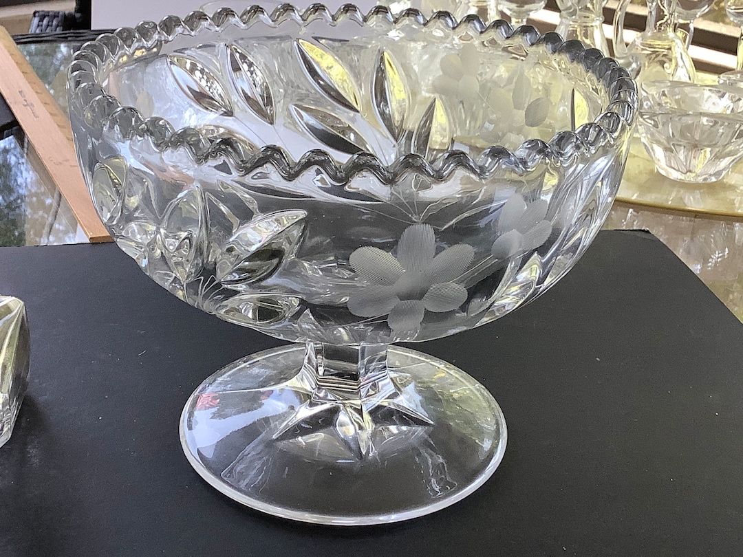 Vintage Clear Cut Glass Compote Pedestal Candy/fruit Bowl/ Dish 6 High