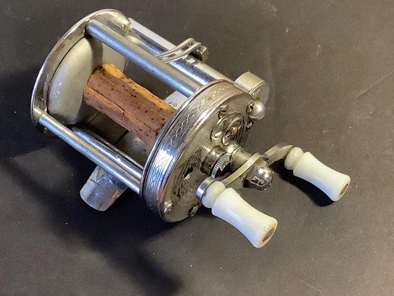 Moulinet Pêche Pflueger Summit Fishing 1993L – Vintage 1950 – Casting Eau Douce
