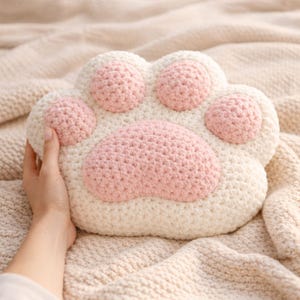Patron au crochet patte de chat, coussin peluche patte Amigurumi PDF, projet de crochet pour débutant, joli modèle de coussin patte, décoration d'intérieur bricolage, cadeau pour amoureux des chats