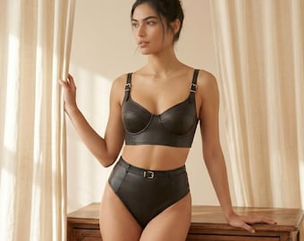 Conjunto de lencería de cuero para mujer / Sujetador con aros negro y braguita de talle alto / Correa con hebilla de piel de oveja auténtica / Ropa hecha a mano a medida