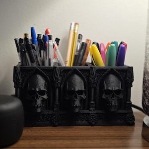 Skull Pen Holder, 3D Printed PLA Organizer | 9.5cm Height × 20cm Width