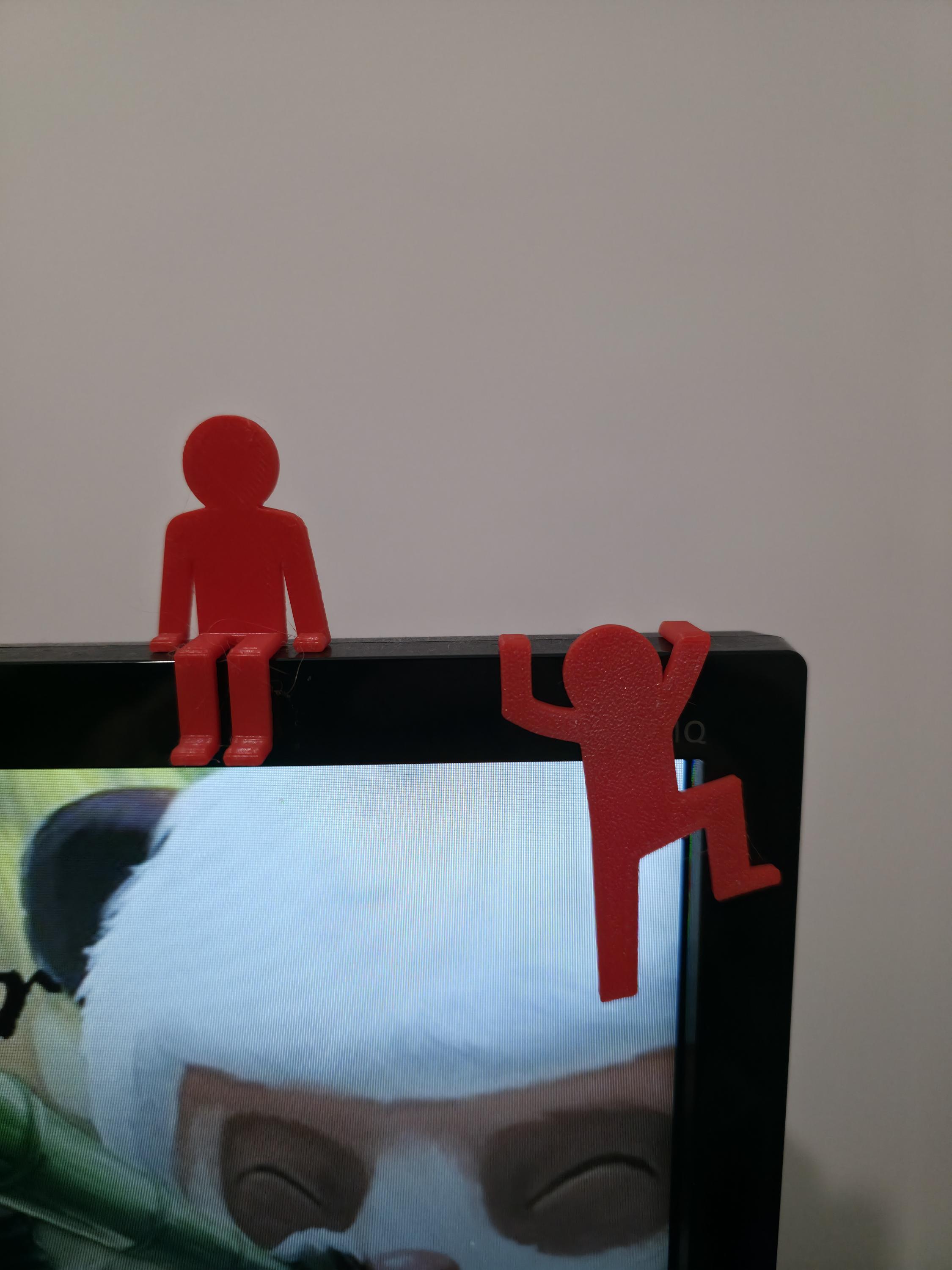 Display Buddy - 3D Printed Tiny Desk Companion - Shelf and Monitor Edge ...