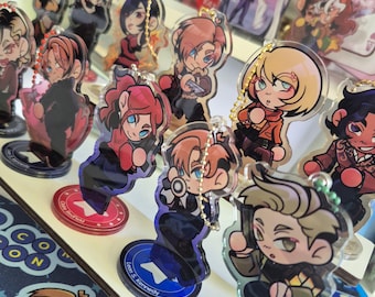 Resident Evil Keychain Standees Village RE2 RE4 RE5 RE7 RE9 Ethan Winters Chris Redfield Leon Kennedy Claire Redfield Albert Wesker