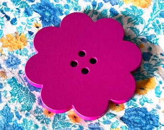 Flower-shaped sewing weight in powder-coated stainless steel | Pattern weights | Sewing accessory | Sewing gift