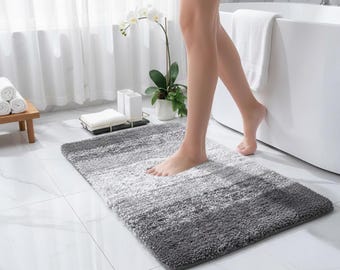 Plush Microfiber Bath Rug – Soft, Absorbent, Non-Slip, Gradient Grey Stripe