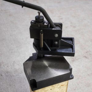 Heavy Duty 5 Ton Manual Leather Clicker Press – Cutting Embossing Tool