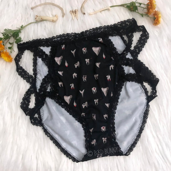 Teeth and lace high waisted undies - BLACK - creepy cute