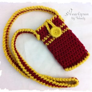 CROCHET PATTERN to make a smart phone purse, iPhone case, Smart phone holder, small purse, crochet button, any color PDF Instant Download