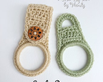 CROCHET PATTERN for you to make a Quick Towel Holder Ring with 2 strap styles, folding and knob, for hand or dish towels. Digital Download