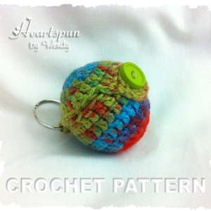 CROCHET PATTERN to make an EOS Lip Balm Holder with Key Ring, Pdf, Instant Download.  Make a cute holder for your eos or similar lip balm.