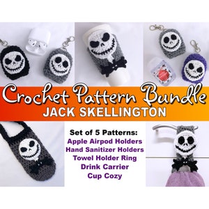 Puede incluir: Paquete de patrones de crochet para hacer cinco artículos con temática de Jack Skellington: soportes para Airpods de Apple, soportes para desinfectante de manos, anillo para colgar toallas, portabebidas y calientavasos.