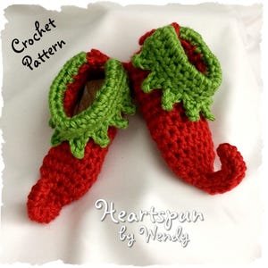 CROCHET PATTERN for you to make a Christmas Elf Baby and Child Hat and Shoe Set in 5 sizes, Great photo prop. Pdf Format Instant Download image 5