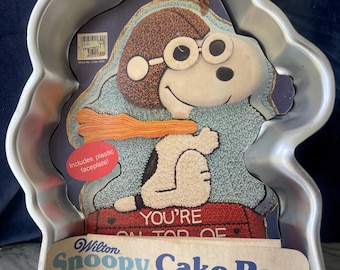 Vintage Wilton Snoopy cake pan