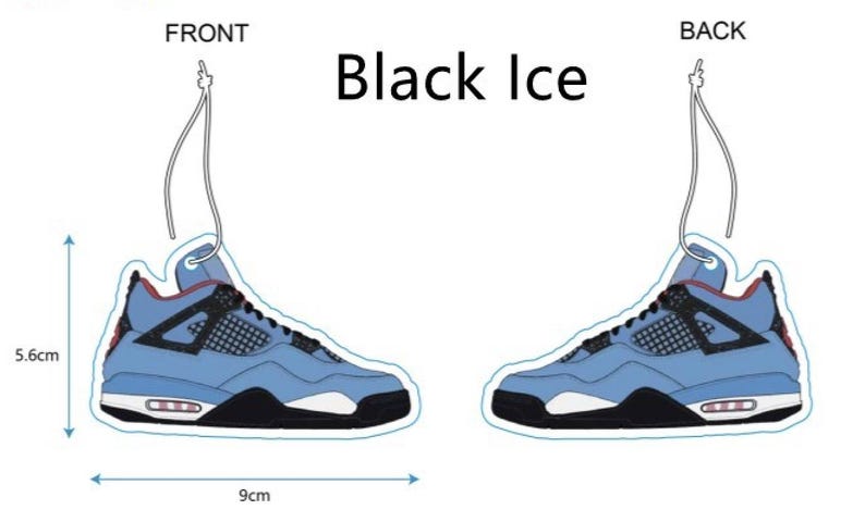 Puede incluir: Ambientador con forma de zapatilla deportiva azul claro y negro, con el texto "Black Ice". La zapatilla mide 9 cm de largo y 5,6 cm de alto. El dise&ntilde;o incluye una suela blanca, detalles en negro y un cuello rojo.