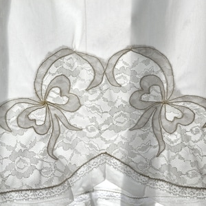 White Slip Extender. Frilly Lace Extender. White Lace Extender.  Wide Lace Movie Star Skirt Extender.  Size Small Medium - VL278