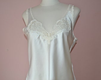 Ivory Satin & Lace Camisole. Butterfly Lace.  Warners. Vintage Lingerie. Modern Size Small Medium 34 36 - VL385