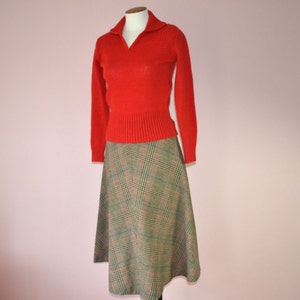 Vintage 1970 Plaid een lijn rok.  Geprepareerde stijl.  Boot rok.  Herfstkleuren.  Maat 6 8 Small-VDS117