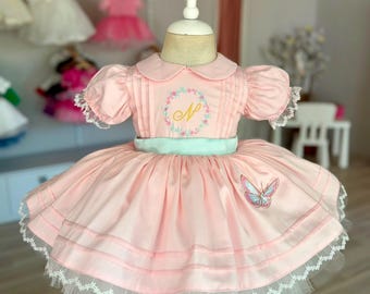 Robe d'anniversaire personnalisée papillon pour fille, robe rose papillon, tenue d'anniversaire monogrammée personnalisée, robe de fête brodée pour bébé fille