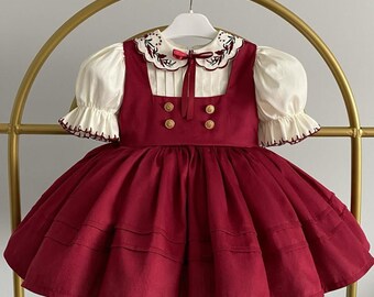 Vintage Baby-Kleid, handgemachtes Erbstück Kleid, gestickter Kragen, Urlaub bereit