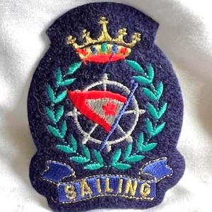 Embroidered Patches, Iron-On, Sailing Yacht Club Flag, Vintage -- 125-GBDe1