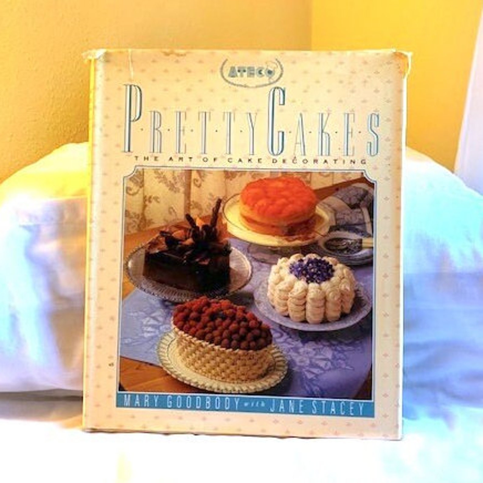 Cookbook Pretty Cakesthe Art of Cake Decorating 4364GBR Etsy UK