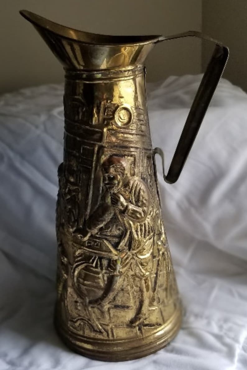 802-B10 English Pitcher 10 Copper Bottom Brass