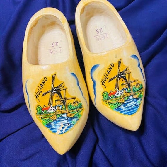 Small Dutch Wooden Shoes Size 16 1 2 25 6503K 2D Etsy