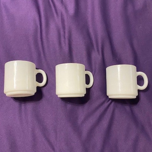 3 Stacking Milk Glass Mugs -- 5941K-9D