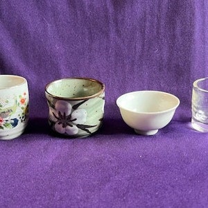 4 Shot Glasses/Saki Cups -- 9126-COD3
