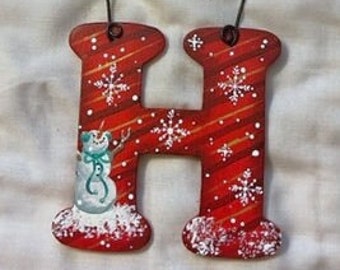 Hand Painted Initial Ornament/Gift Tag/Party Favor -- 7308