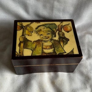 Music Box, from Italy -- 9228-