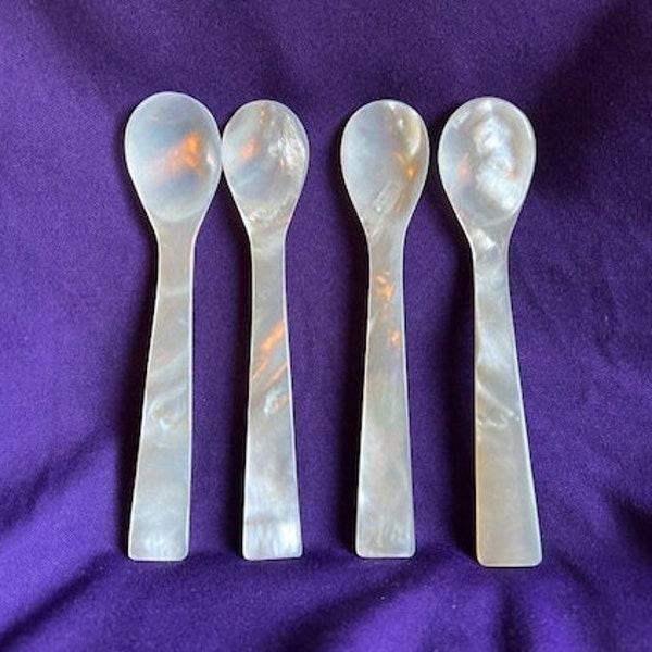 Mother of Pearl Caviar Spoons -- 8945-