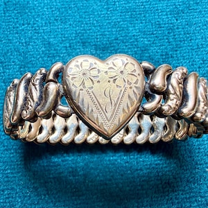 Sweetheart bracelet - Etsy 日本