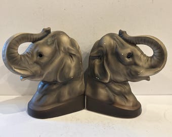 vintage Norleans ceramic or porcelain elephant head bookends. Gb39