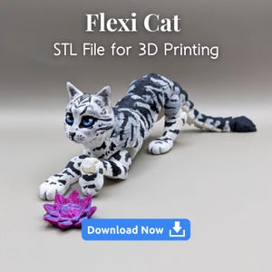 Könnte beinhalten: Eine 3D-gedruckte Flexi Cat-Figur in spielerischer Pose, mit einem weiß-schwarzen Streifenmuster. Die Katze hat blaue Augen und befindet sich in der Nähe einer lila-rosa Blume. Der Text "Flexi Cat" und "STL File for 3D Printing" sind darüber angezeigt.