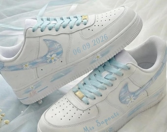 Zapatillas de novia azules personalizadas, Air Force 1 de boda pintadas a mano, zapatos de boda florales, zapatillas de boda personalizadas