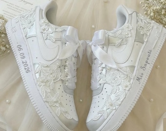 Zapatillas de boda para la novia, zapatillas nupciales, zapatos de boda personalizados, zapatillas de encaje con perlas y flores, Air Force 1 para bodas