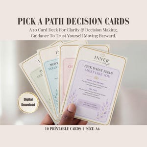 Puede incluir: Un juego de cartas de decisión con el texto "Pick a Path Decision Cards". Las cartas son de colores pastel y presentan frases como "Pick What Feels Most Like You". Es una descarga digital.