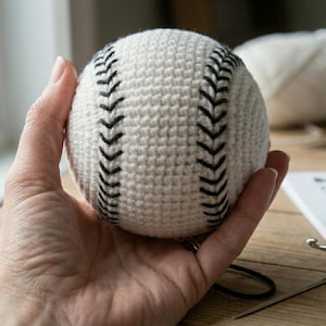 Patrón de béisbol a crochet, amigurumi de béisbol fácil, (descarga en PDF)