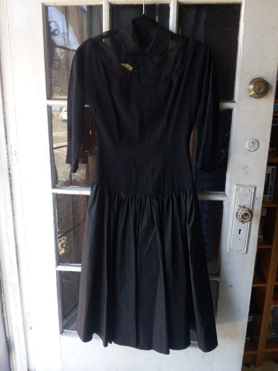 Desmond's 60's vintage Peter pan collar black dres