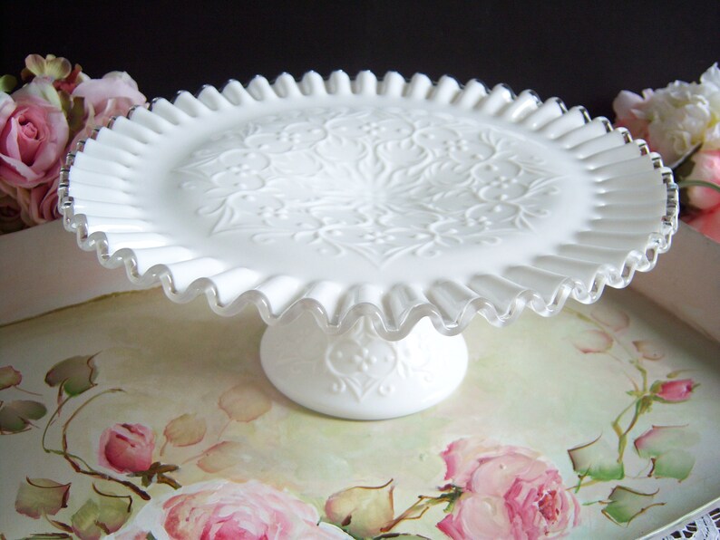 Fenton Silvercrest Spanish Lace White Milk Glass Cake Stand Wedding