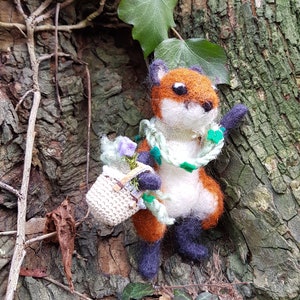 Needle felted wild fox with accessories, posable fantasy animal character, miniature felt art doll, Felted Wildwood