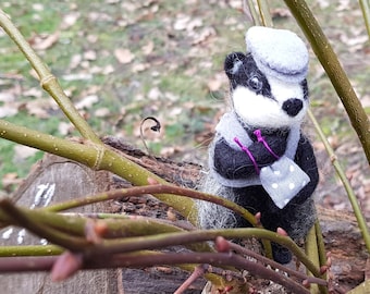 Needle felted artful badger with accessories, posable fantasy animal character, miniature felt art doll, Felted Wildwood