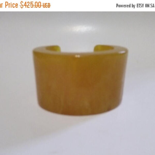 40s Vintage Rare Butterscotch Marble Bakelite Cuff Bracelet-Small-As Is-2" Wide-Art Deco-Avant Garde-Hipster