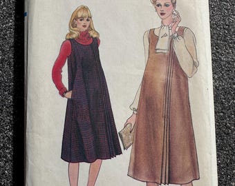 Vintage 80's Vogue Sewing Pattern #7771 Maternity Jumper and Blouse Bust -38"